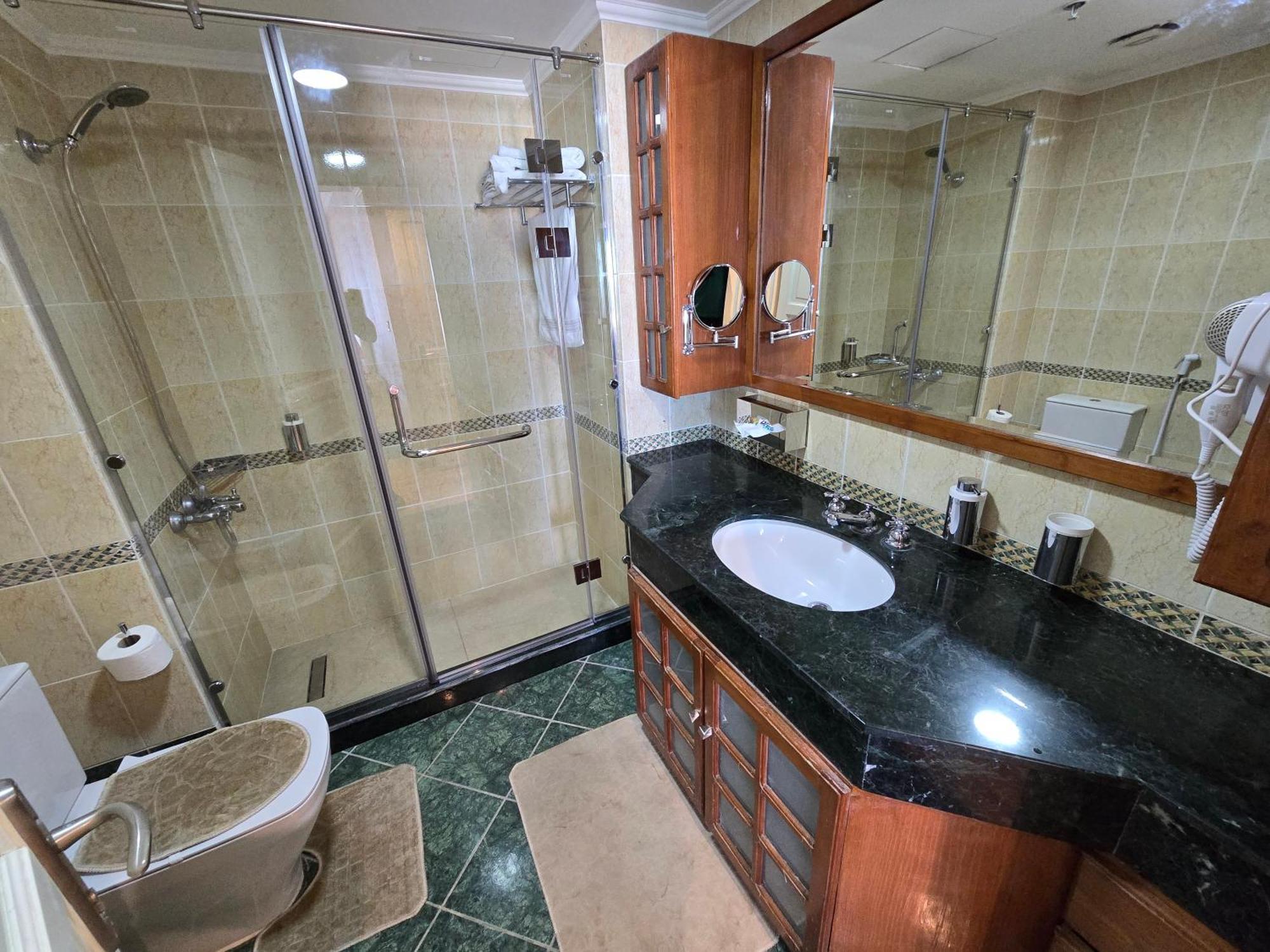 Grand Plaza San Stefano: Luxury Apartment with Mall Access Alexandria Exterior photo